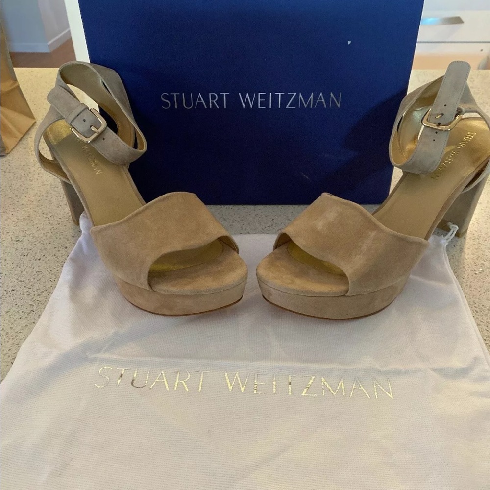 Stuart Weissman RealDeal Mojave’s suede pump